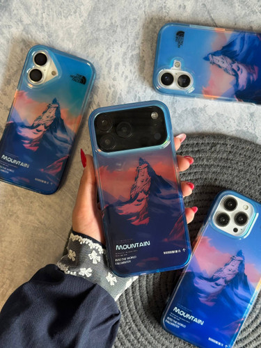 قاب Mountain sunset